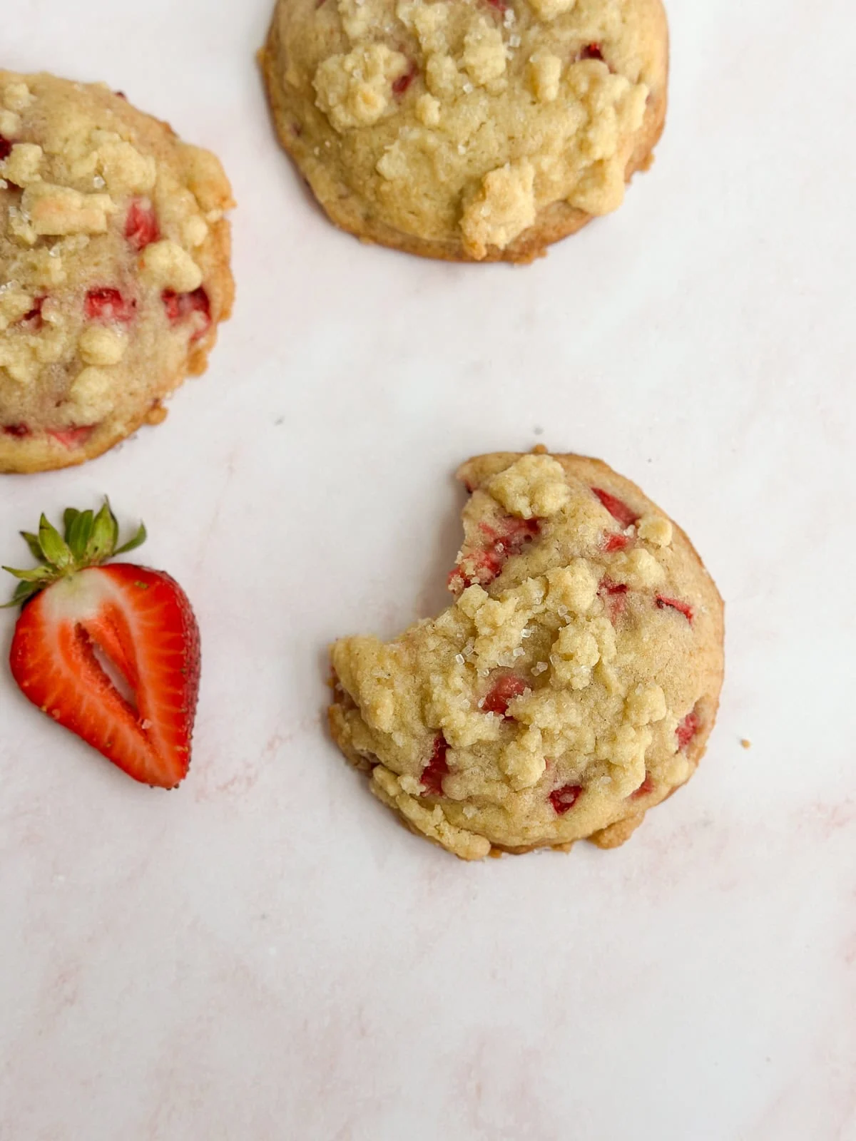 Strawberry Crumble Cookies