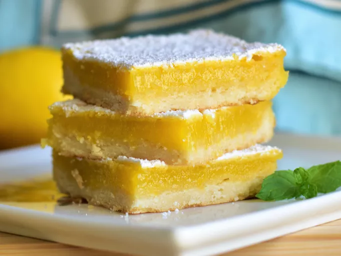 Simple Lemon Bars with Shortbread Crust: A 30-Minute Dessert