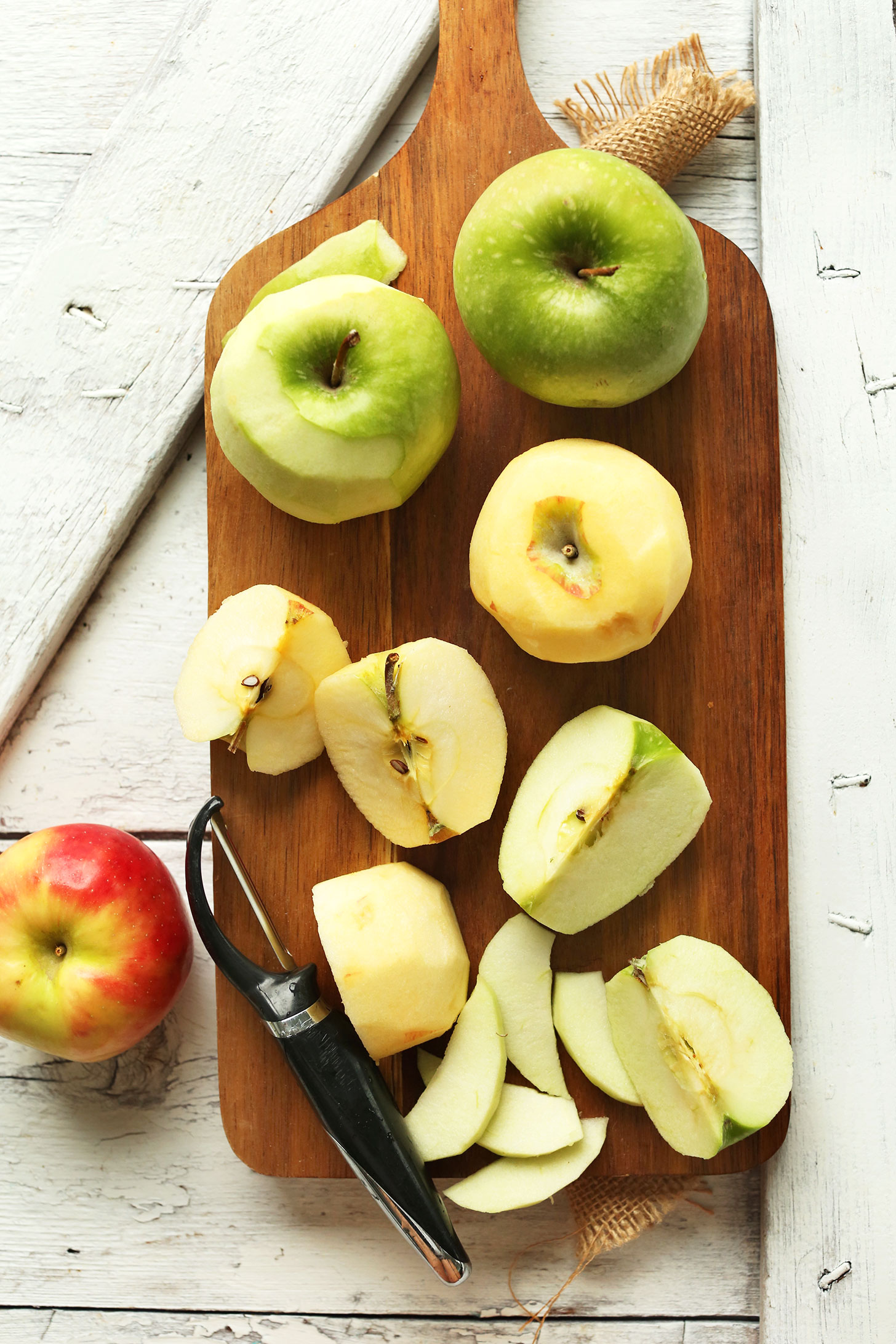 Healthy Vegan Apple Crisp: A Guilt-Free 30-Minute Recipe