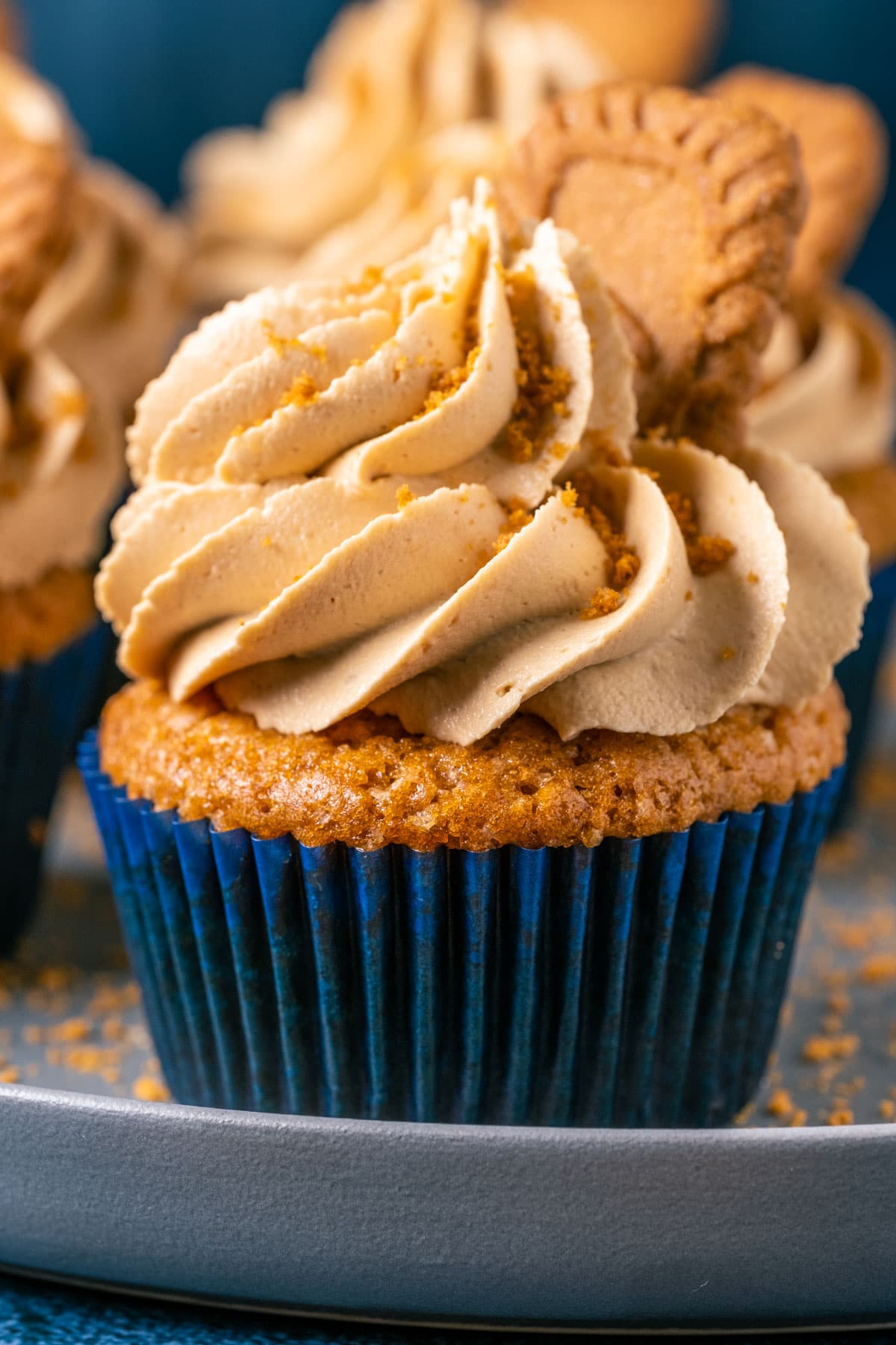 Delicious Vegan Biscoff Cupcakes for Everyone