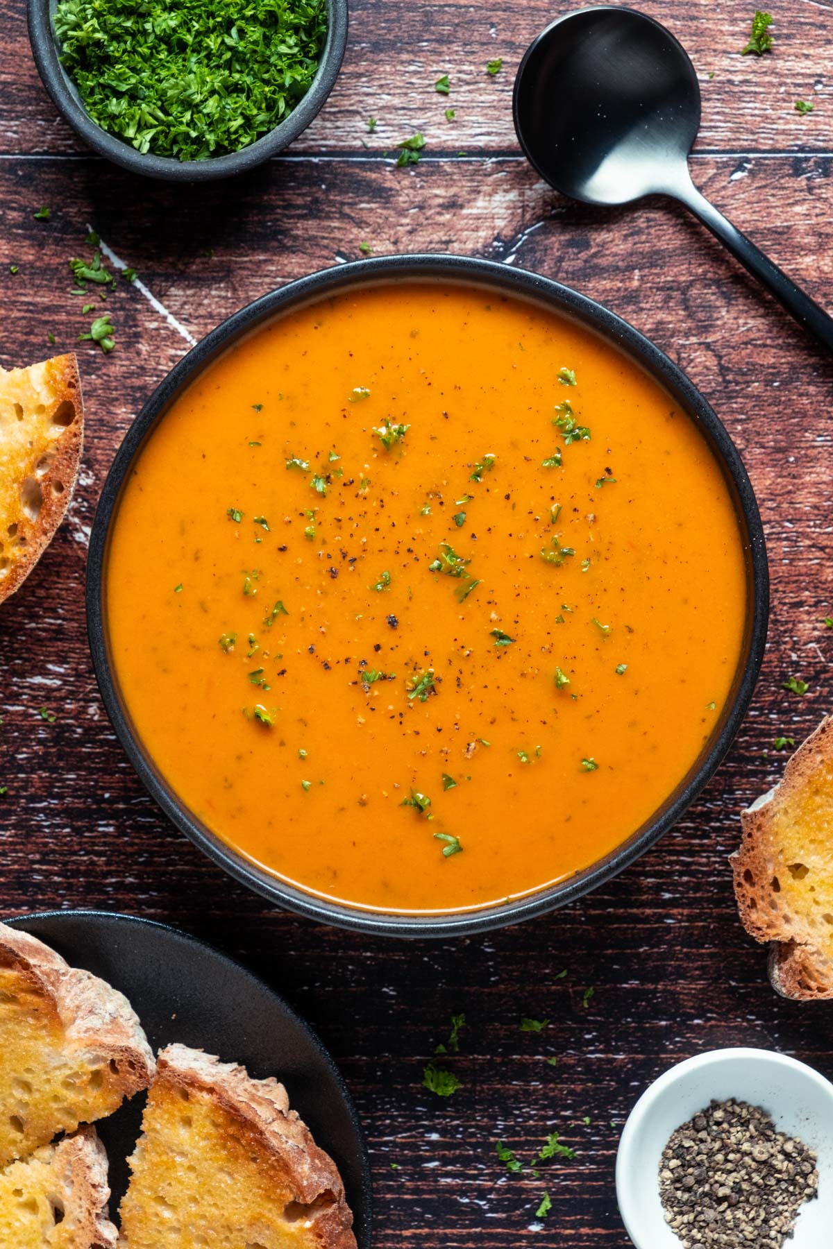 Rich and Creamy Vegan Tomato Soup Recipe