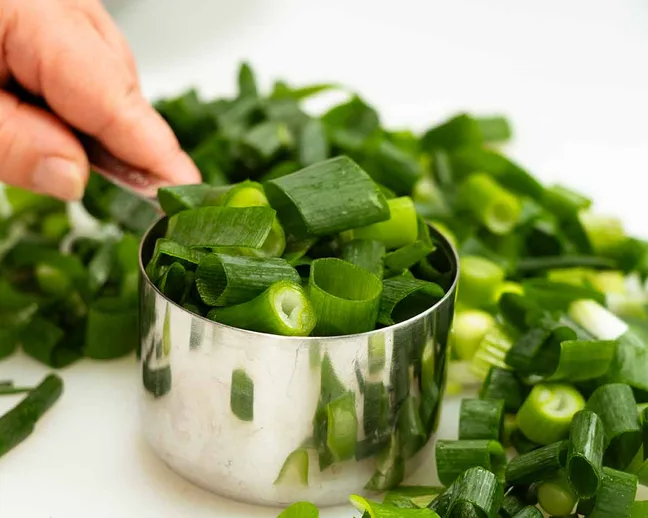 Amazing Green Ginger Rice Noodles: A 20-Minute Zesty Vegan Recipe